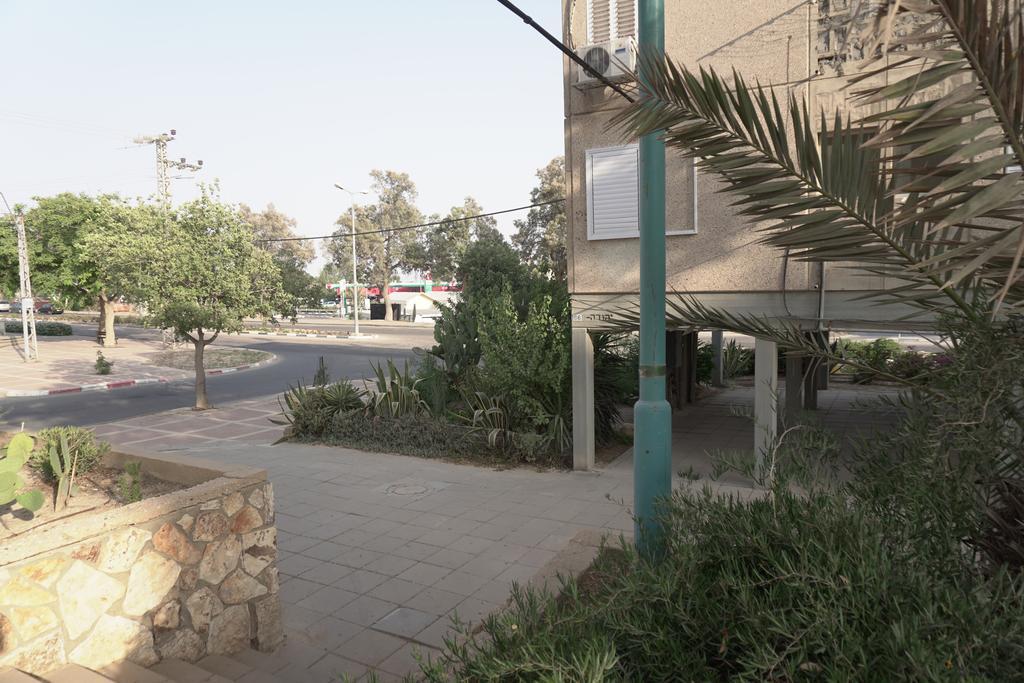 Dead Sea Yehuda Apartments Arad Exterior photo